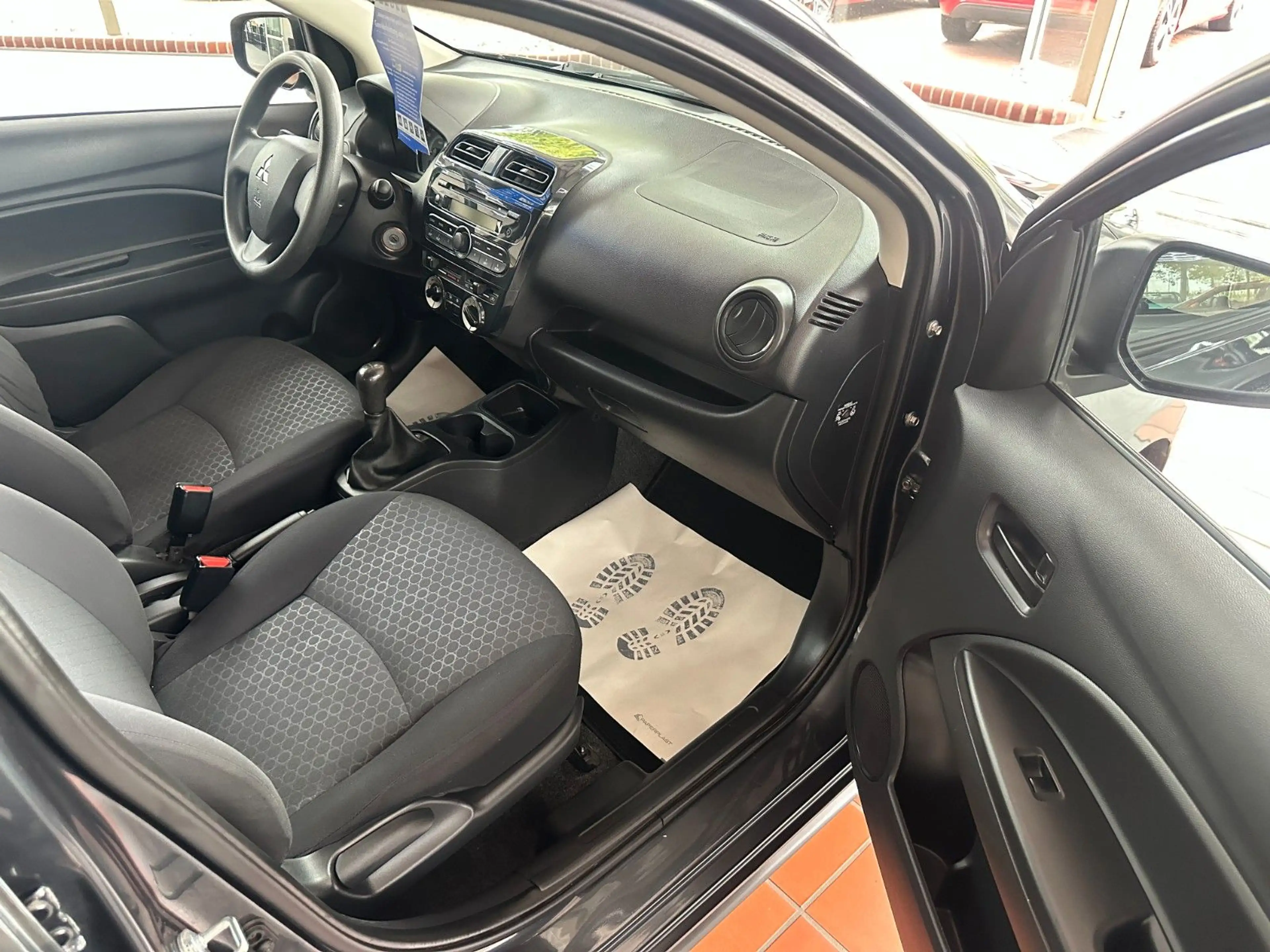 Mitsubishi Space Star Klassik Kollektion * 1. Hand / Klima* — photo 7