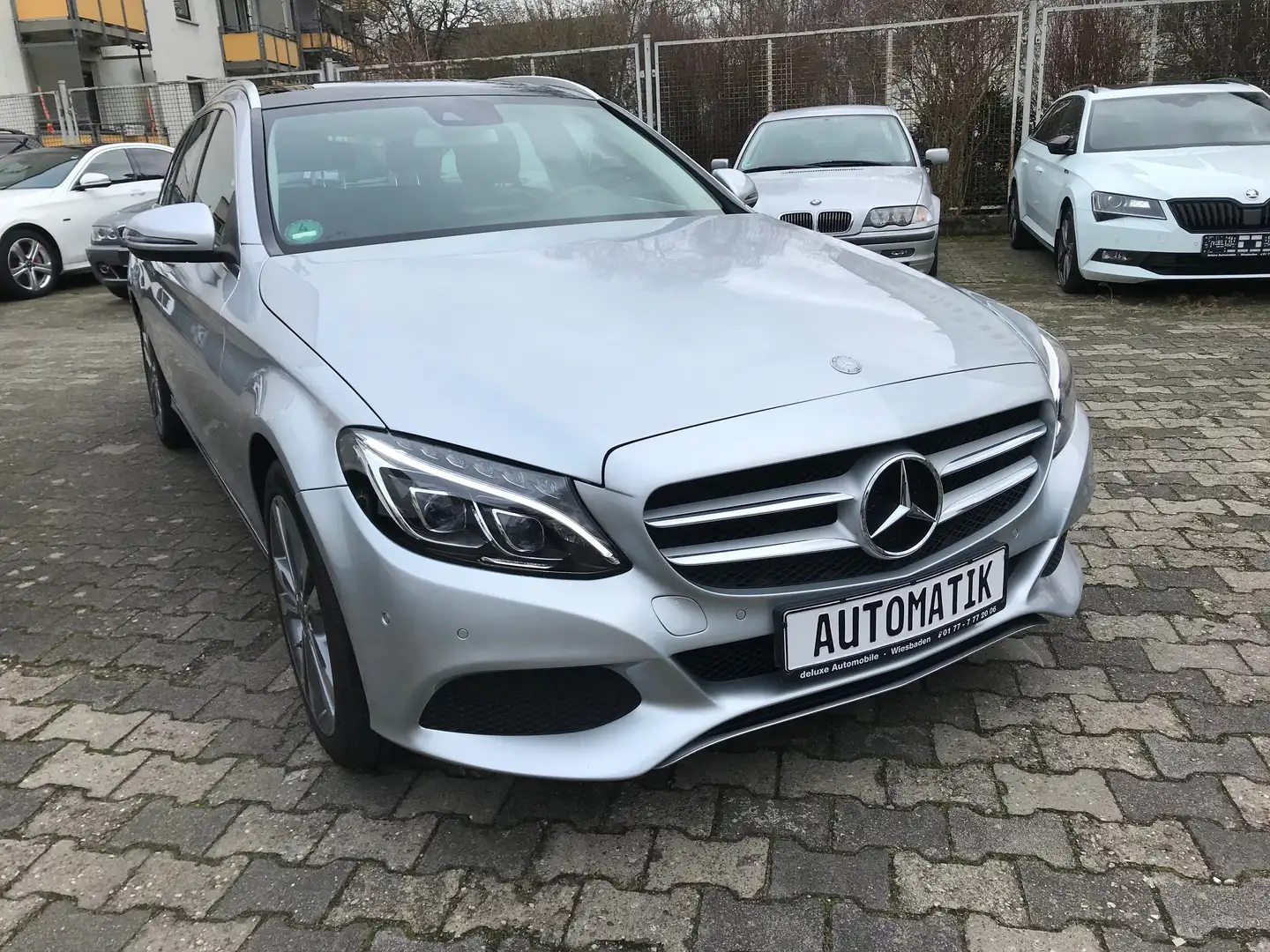 Mercedes-Benz C 200 T CGI*PANO*NAVI/PDC*AUTOMATIK*TEILLEDER* Plateado - 1