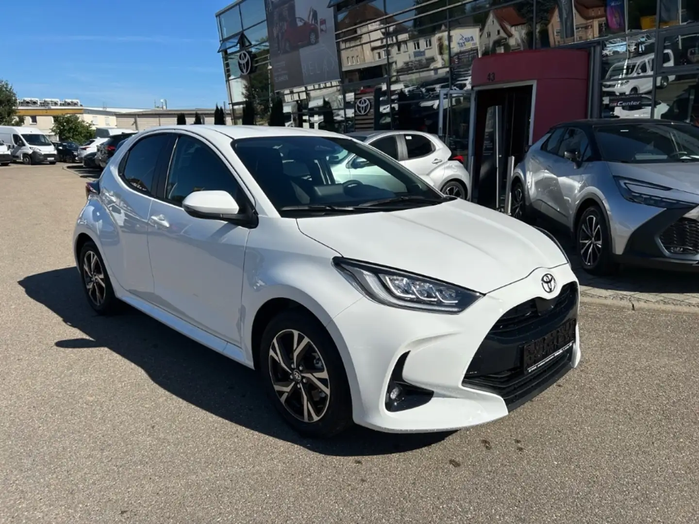 Toyota Yaris 1,5L Hybrid Teamplayer Comfort Paket Blanc - 2