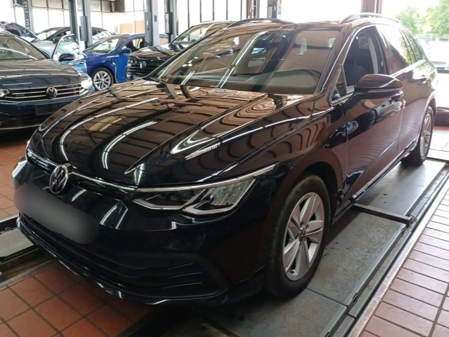 Volkswagen Golf VIII Var. 2.0 TDI LIFE DSG LED*ACC*Navi*SHZ Noir - 2