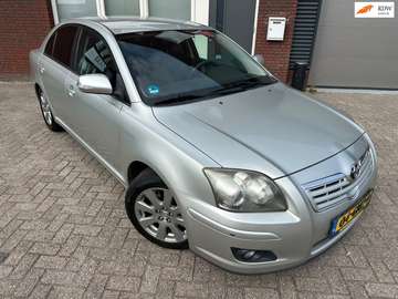 1.8 VVTi Luna Business / Navi / Clima / NAP