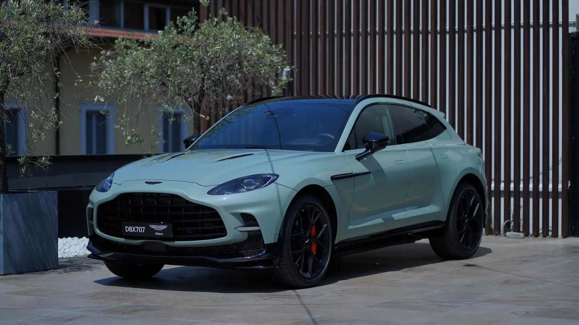 Aston Martin DBX 707 4.0 Verde - 1