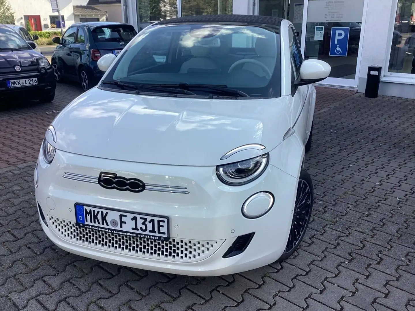 Fiat 500e Cabrio La Prima by Bocelli Bianco - 2