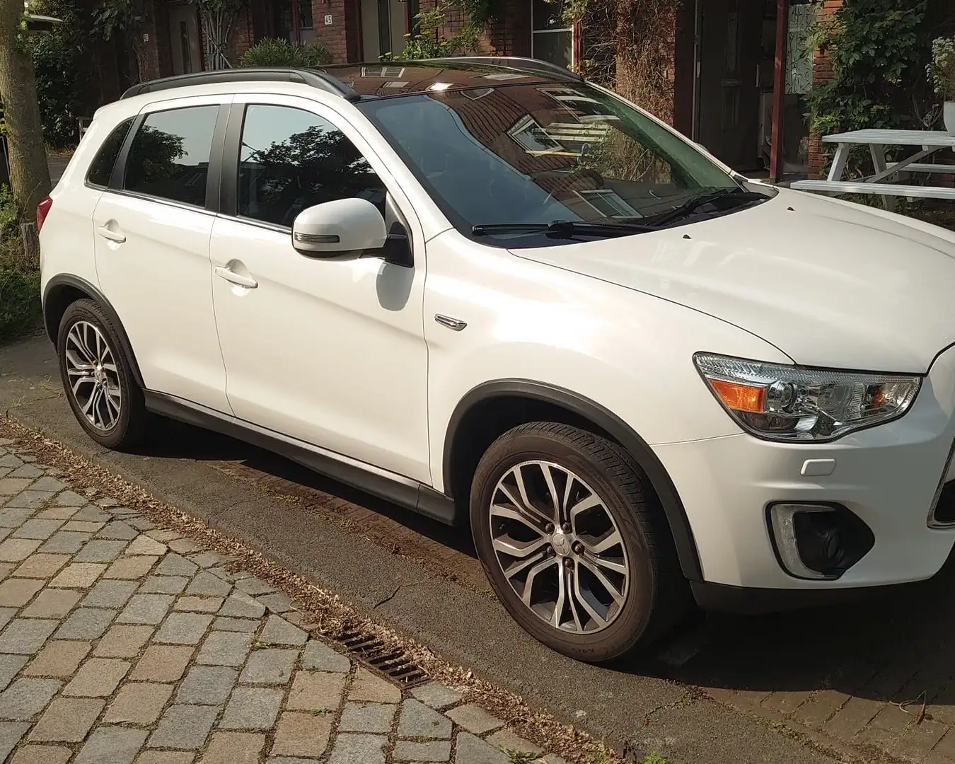 Mitsubishi ASX 1.6 Cleartec 2de eigenaar - Panorama dak Wit - 1
