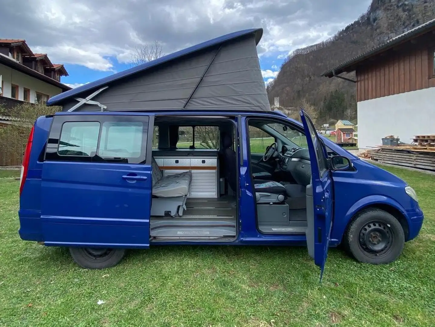 Mercedes-Benz Viano Marco Polo Bleu - 1
