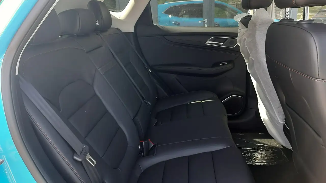 MG HS 1.5T-GDI Aut. Comfort *Nieuw* Leder/Cam/Cruise/GPS 13