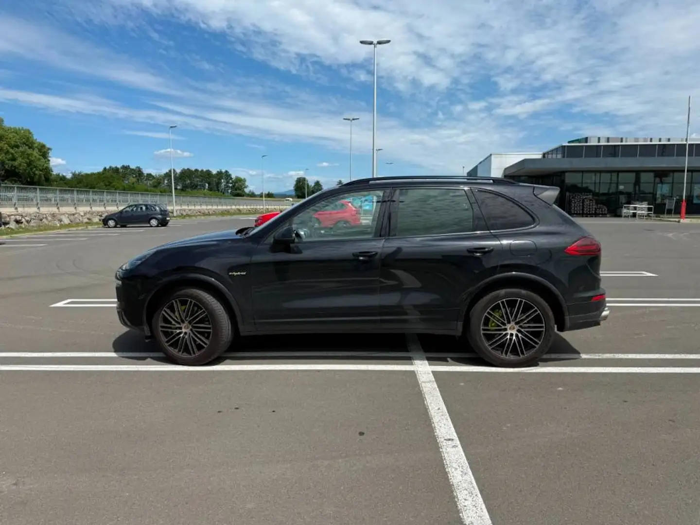Porsche Cayenne Cayenne II S PHEV Hybrid Platinum Edition Aut. Platinum Edition Schwarz - 1