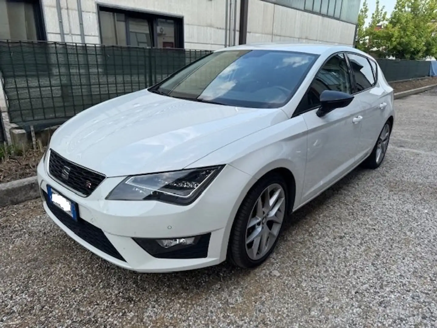 SEAT Leon 5p 2.0 tdi cr FR s Bianco - 1