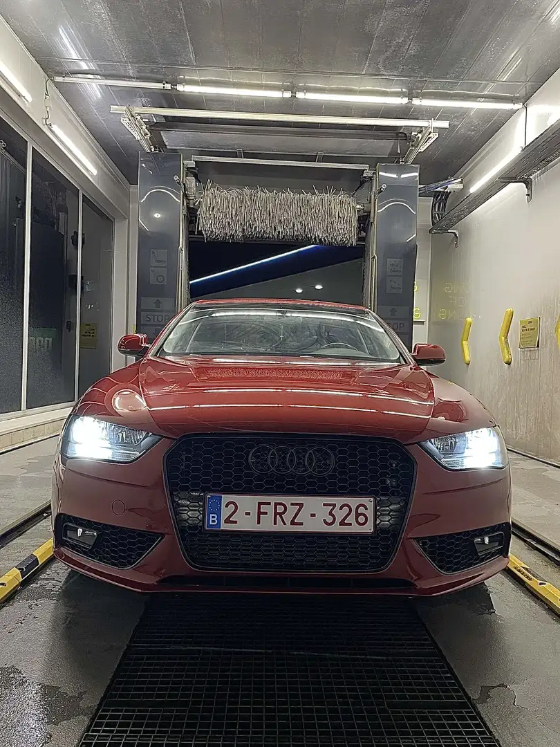 Audi A4 Avant 1.8 TFSI limousine 120 Ambiente Plus Rood - 2