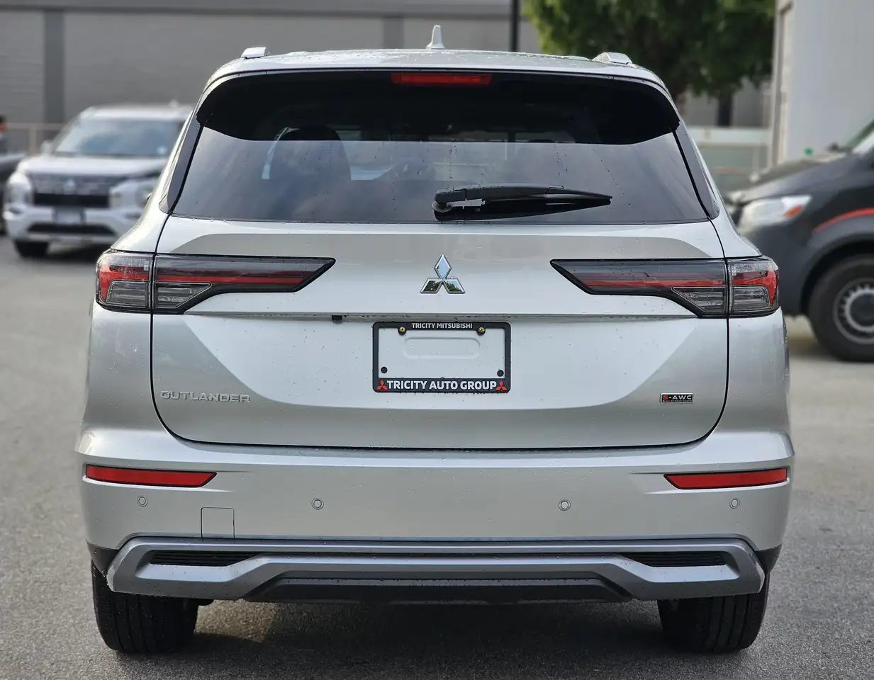 Mitsubishi Outlander снимка Mitsubishi Outlander