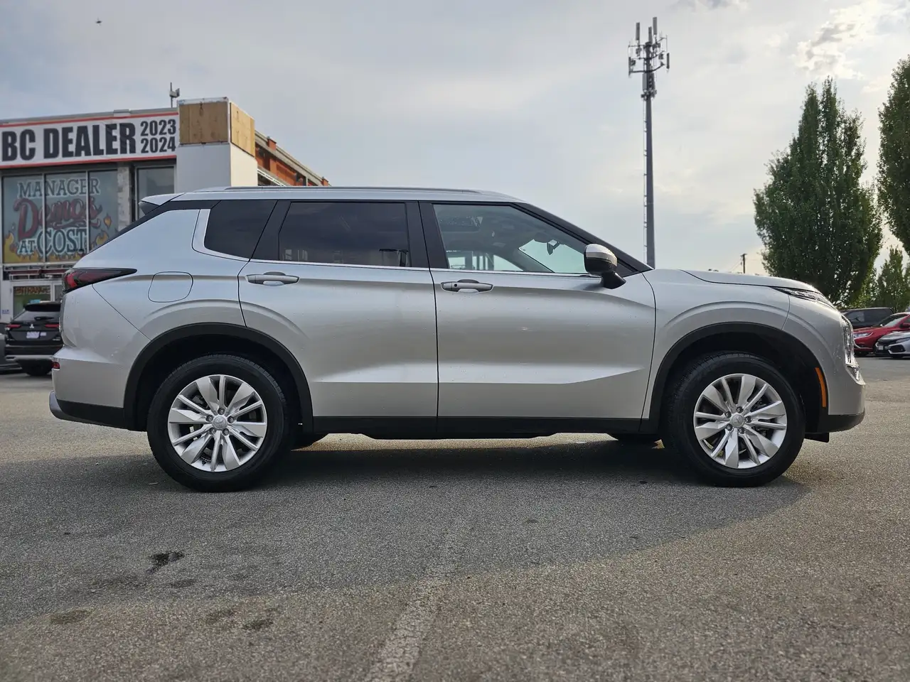 Mitsubishi Outlander снимка Mitsubishi Outlander