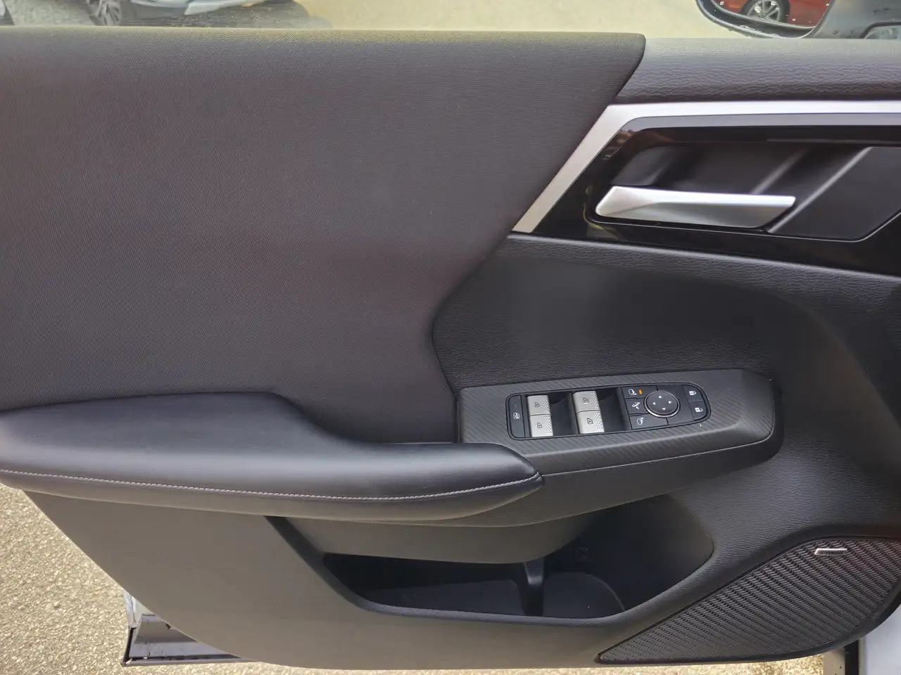 Mitsubishi Outlander снимка Mitsubishi Outlander