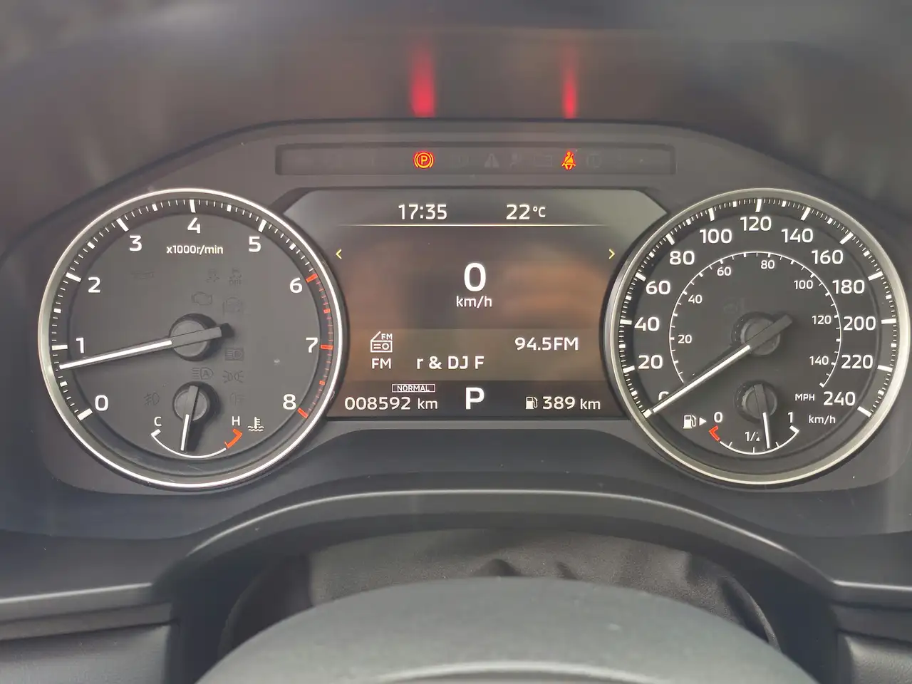 Mitsubishi Outlander снимка Mitsubishi Outlander