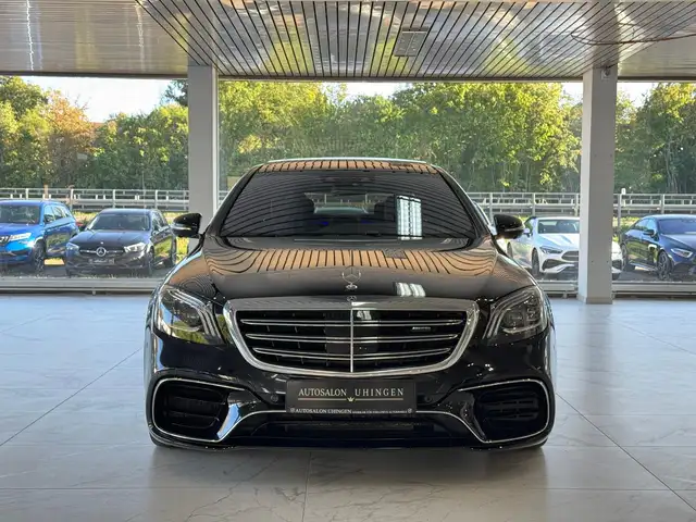 Mercedes-Benz S-Class view 2