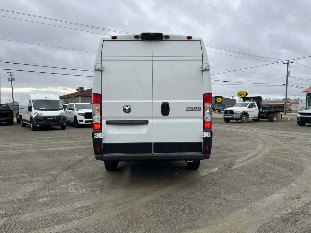 RAM ProMaster 3500 снимка RAM ProMaster 3500