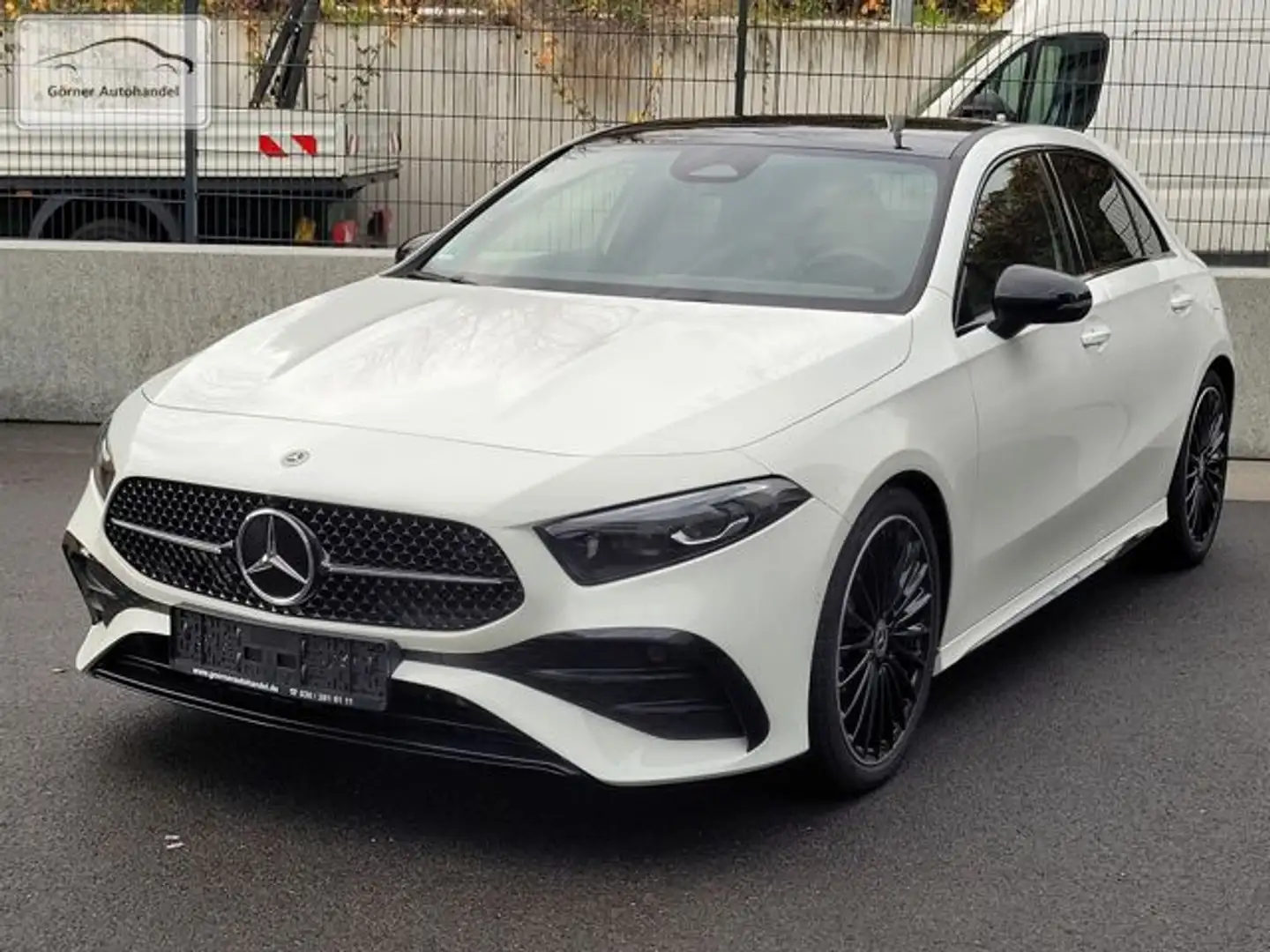Mercedes-Benz A 200 AMG Line Night+Pano+Kamera+LED+19" Lifecycle Editi Weiß - 2