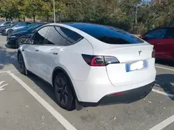 Tesla Model Y Grande Autonomie Propulsion Long Rang