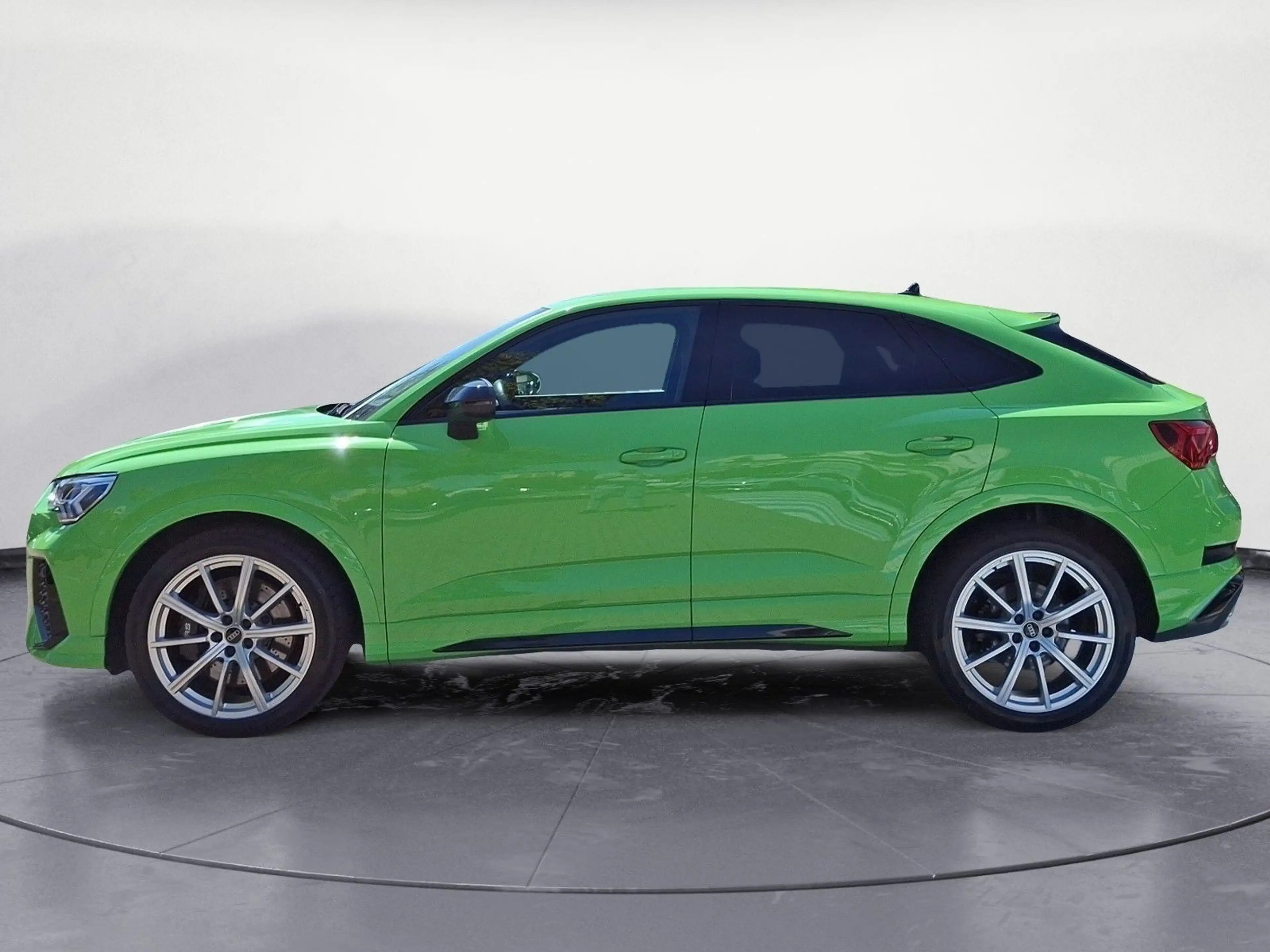 Audi RS Q3 . — photo 3