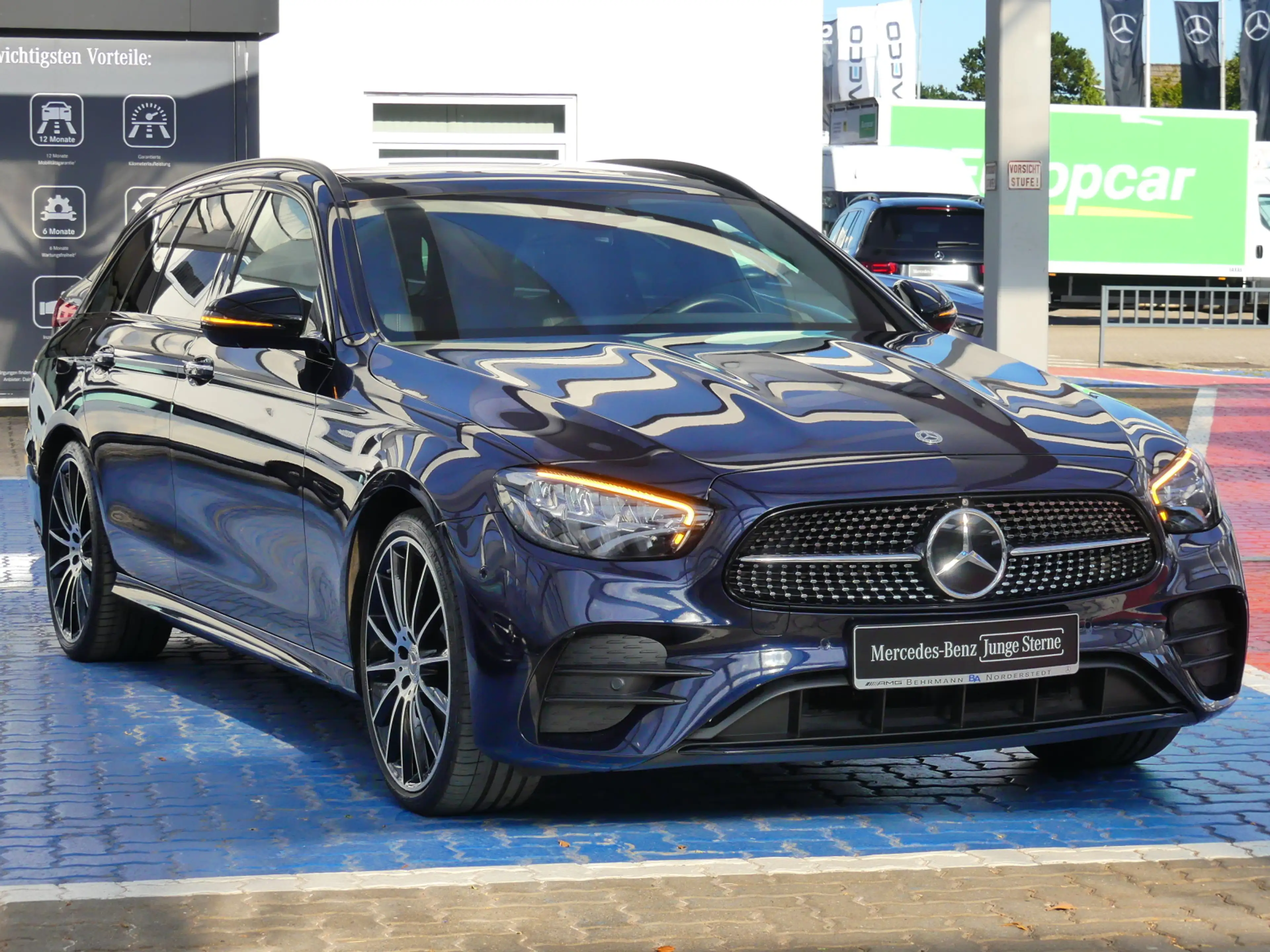 Mercedes-Benz E 450 E 450 T AMG 4M Distronic+360°Kam+Pano+StdHzg+AHK — photo 12