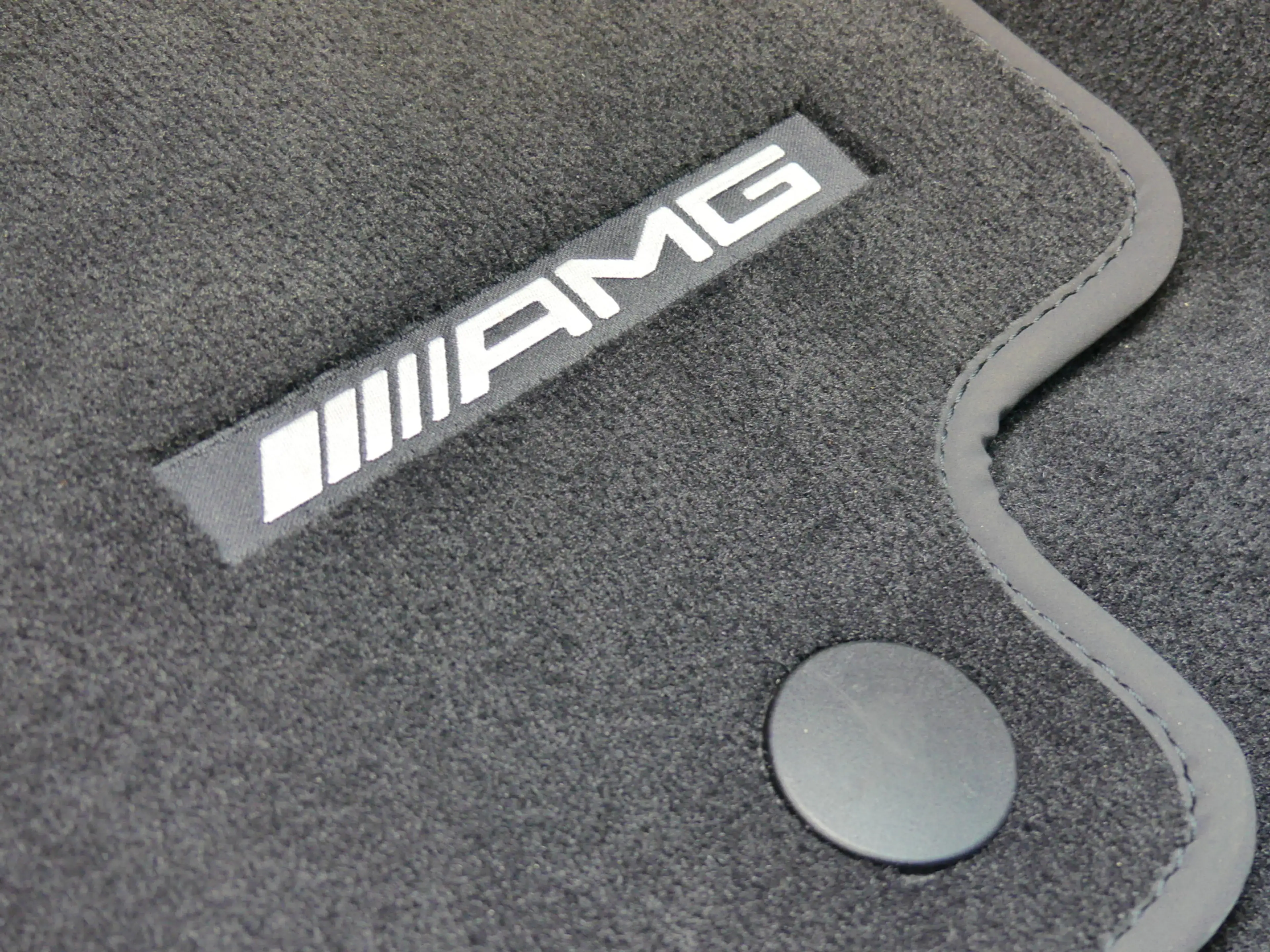 Mercedes-Benz E 450 E 450 T AMG 4M Distronic+360°Kam+Pano+StdHzg+AHK — photo 29