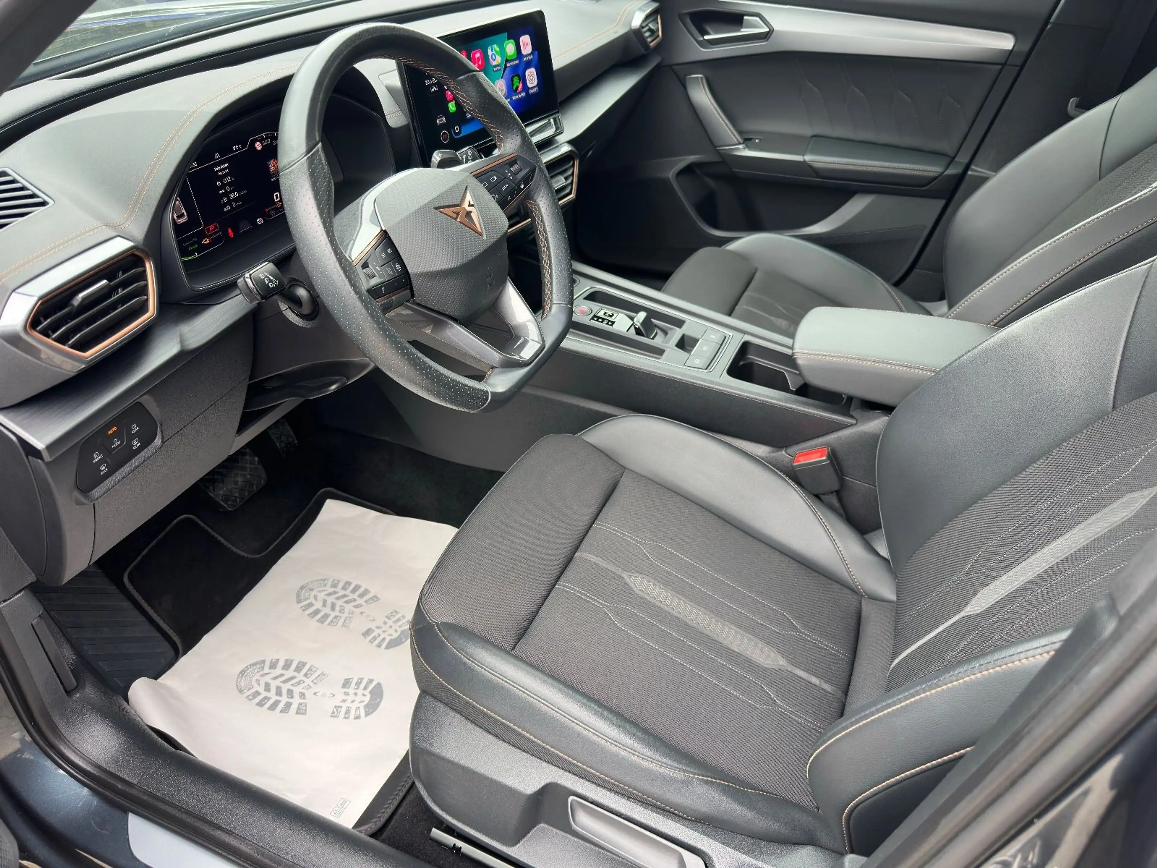 CUPRA Formentor e-Hybrid *1HD/Pano/ACC/Side/Lane/LED* — photo 9