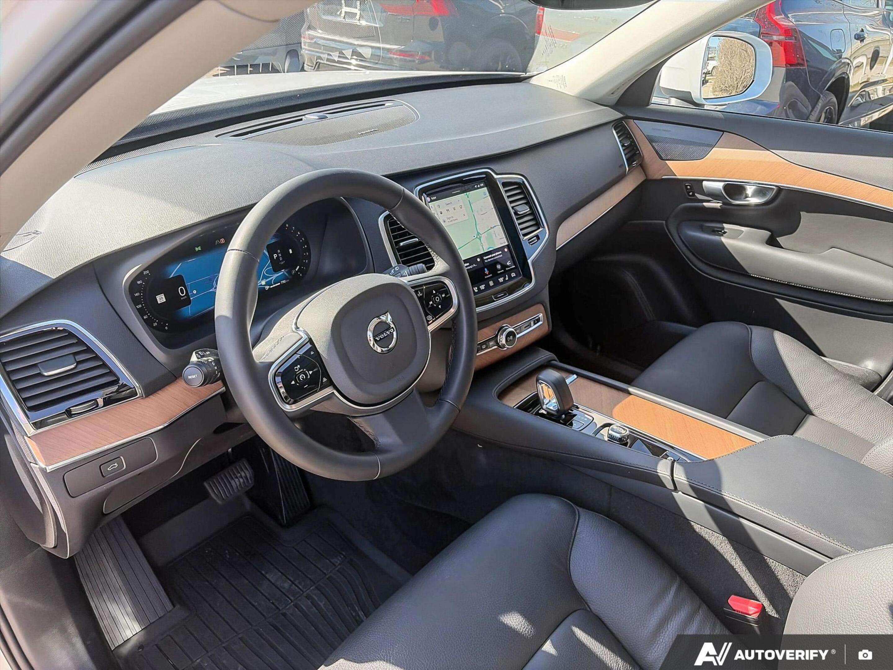 2024 Volvo XC90 B6 - Plus HARMON KARDON | ONLY ONE GLASS CLAIM thumb 14