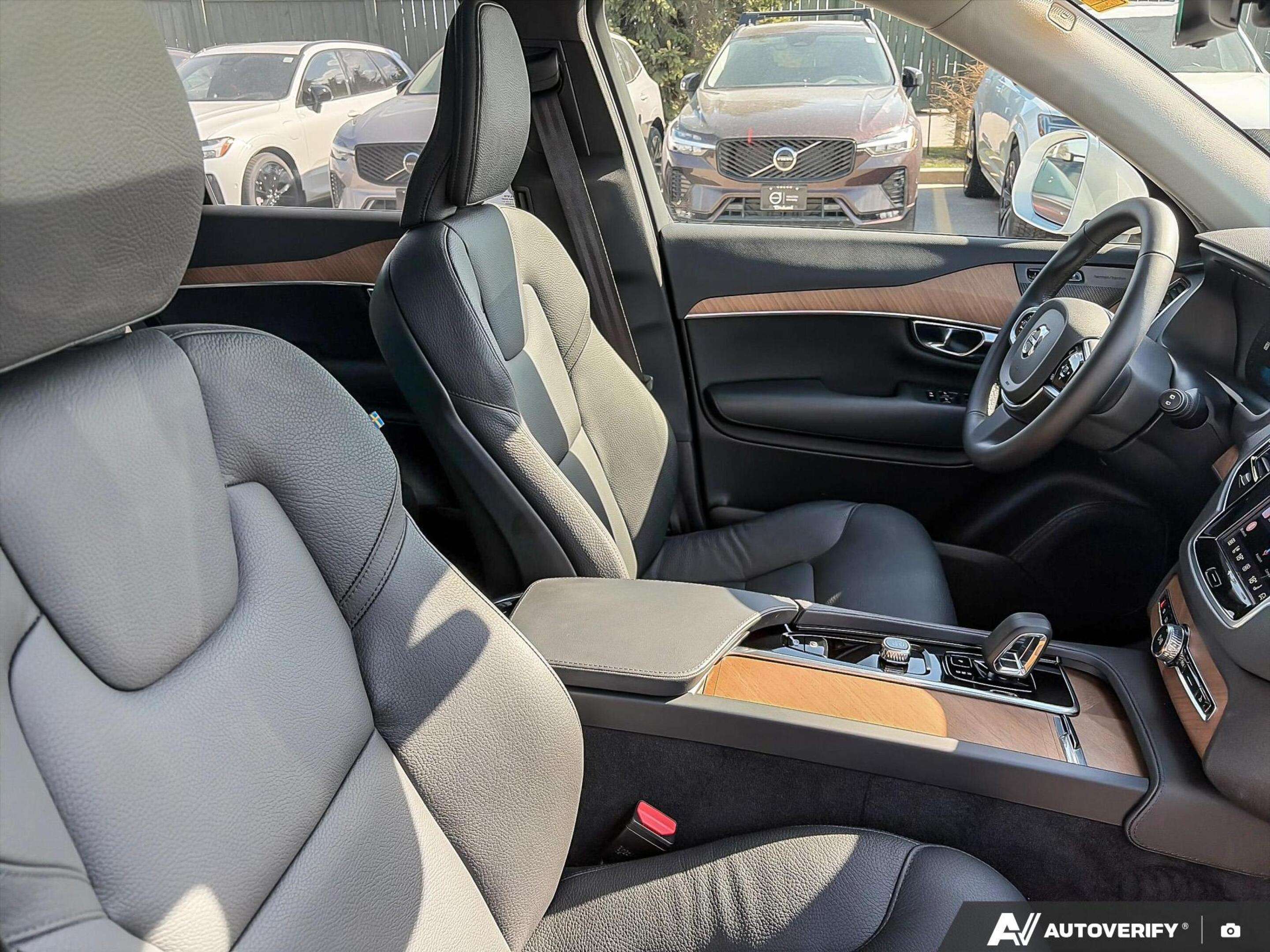 2024 Volvo XC90 B6 - Plus HARMON KARDON | ONLY ONE GLASS CLAIM thumb 23