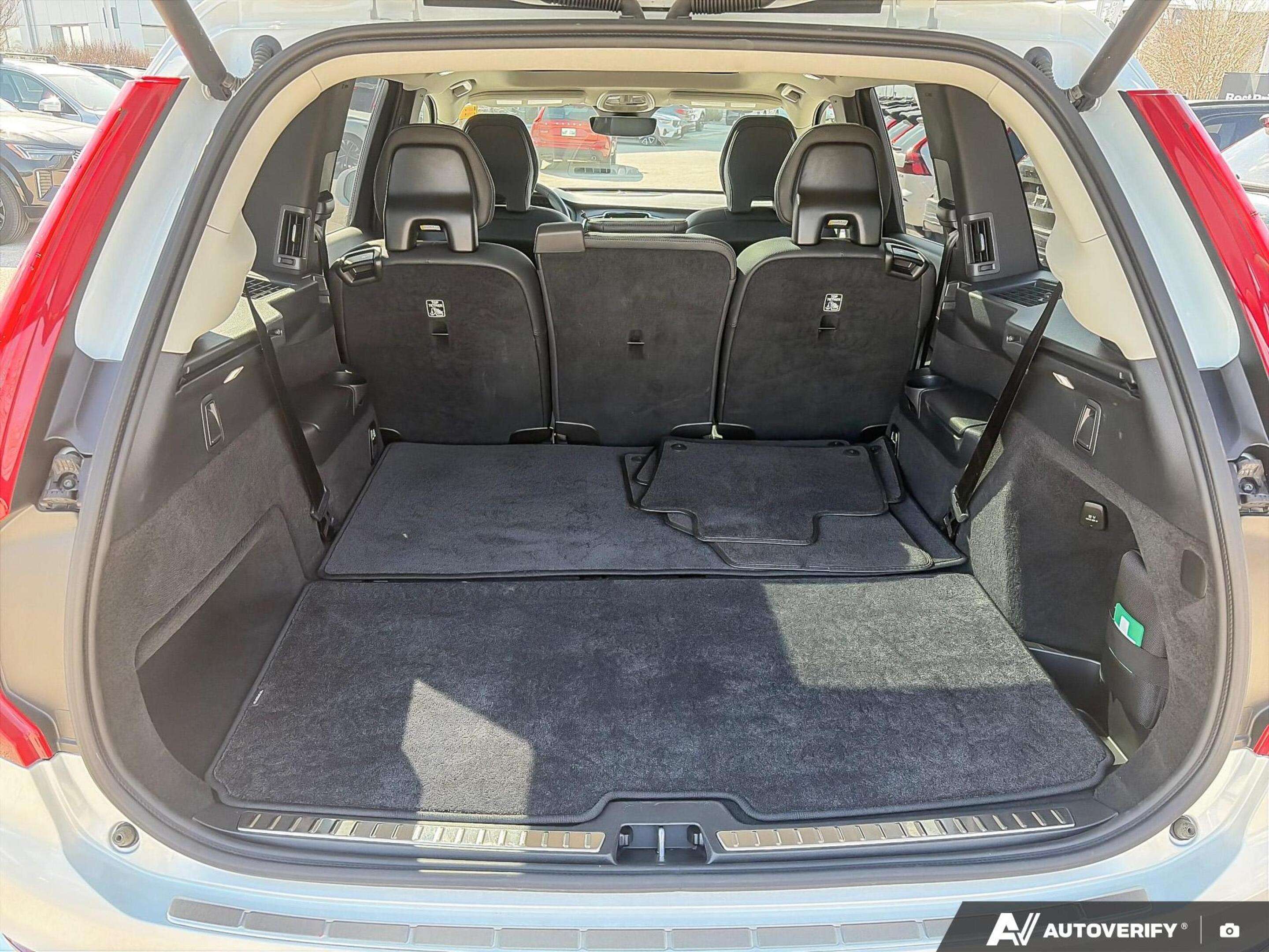 2024 Volvo XC90 B6 - Plus HARMON KARDON | ONLY ONE GLASS CLAIM thumb 9