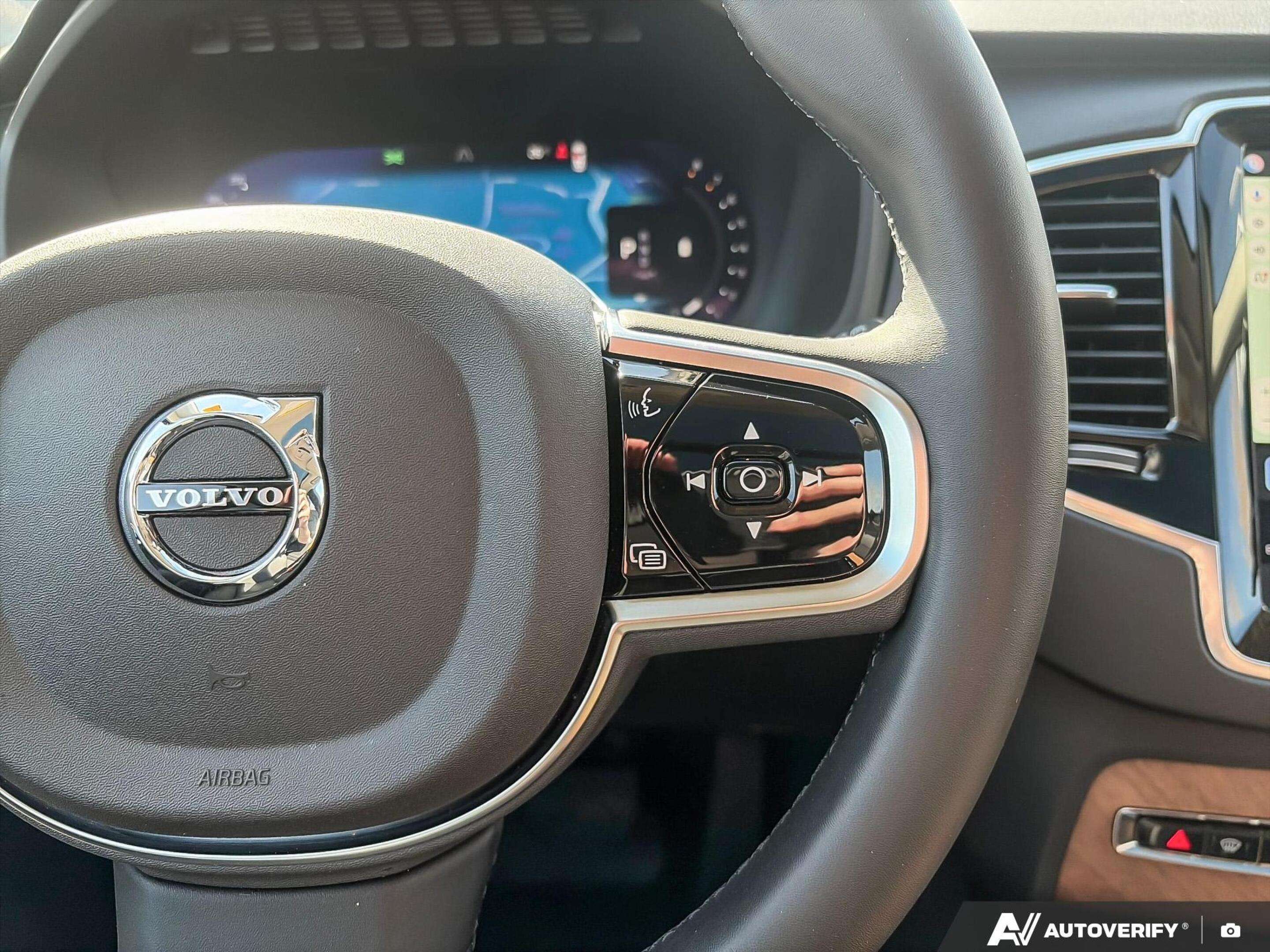 2024 Volvo XC90 B6 - Plus HARMON KARDON | ONLY ONE GLASS CLAIM thumb 17