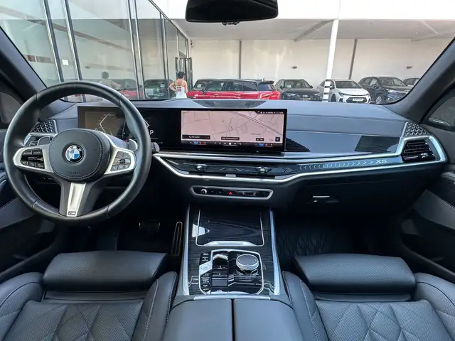 BMW X5 view 14
