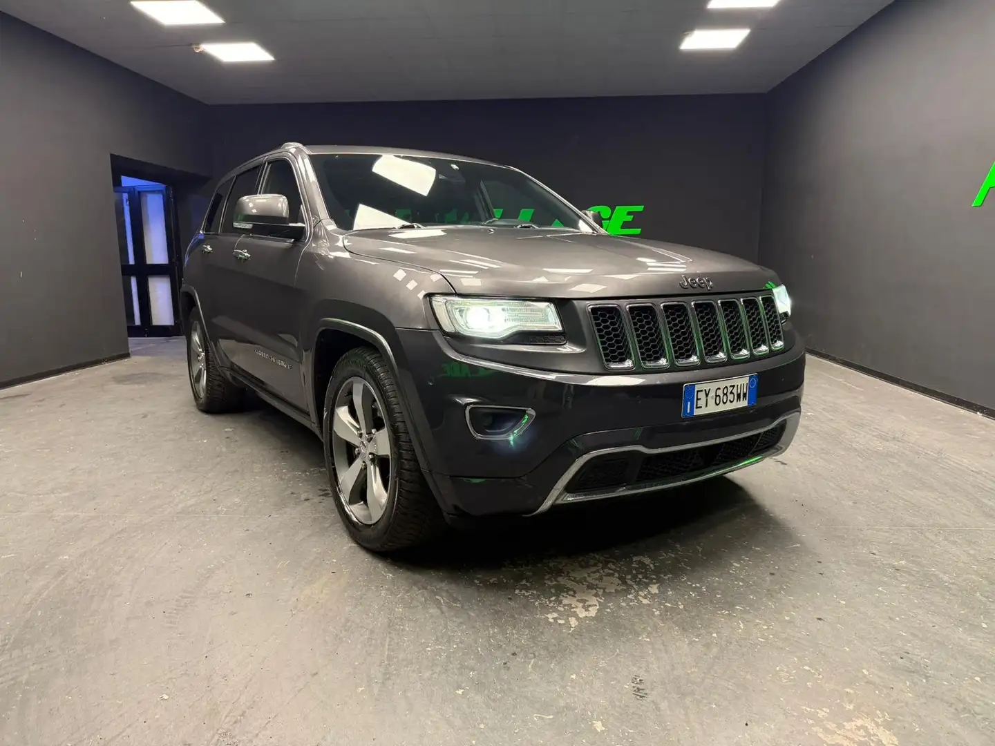 Jeep Grand Cherokee 3.0 crd (mjt II) V6 Overland 250cv auto Grigio - 1