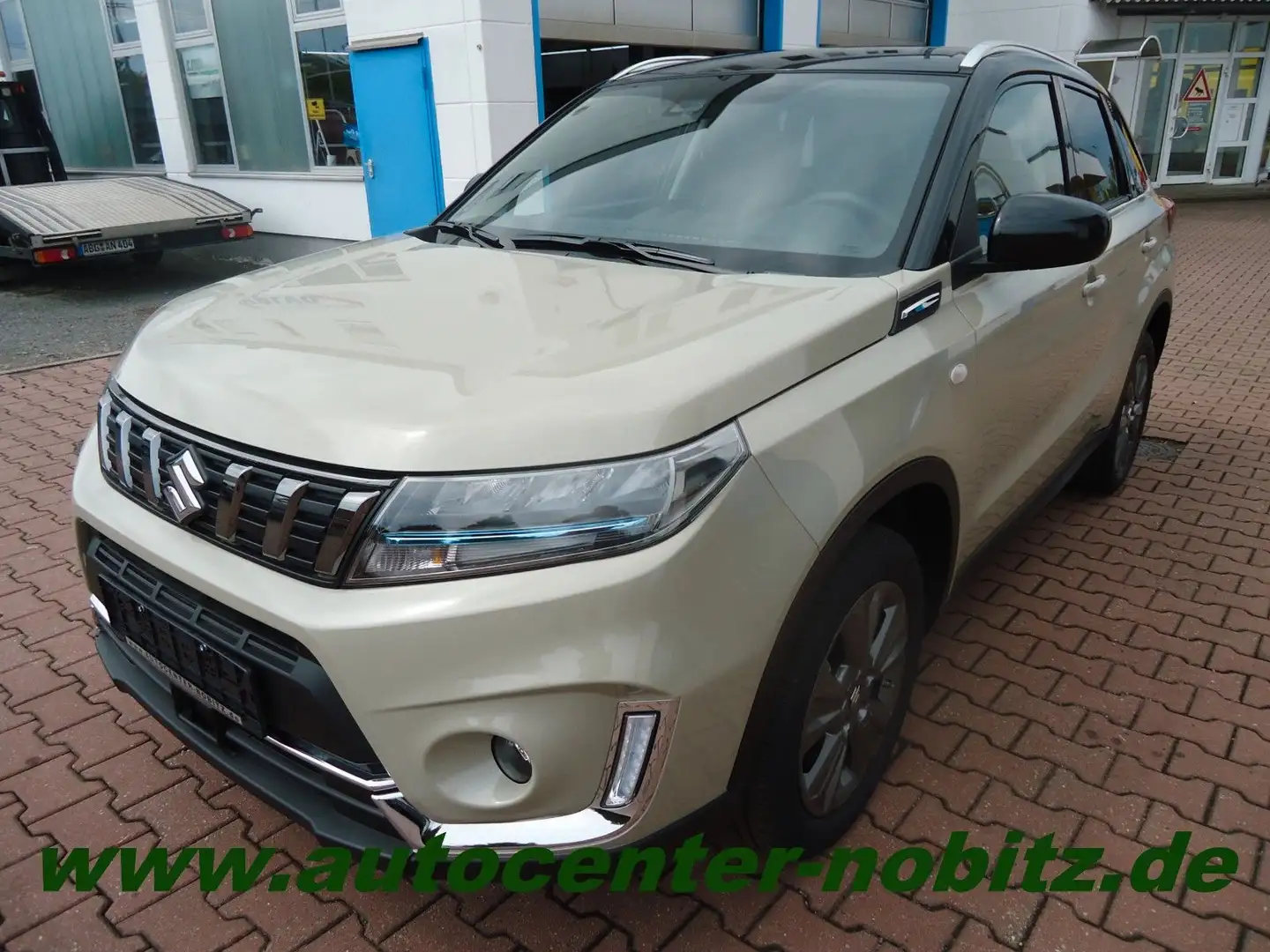 Suzuki Vitara 1.4 BOOSTERJET Hybrid Comfort *Navi-LED* Beige - 1