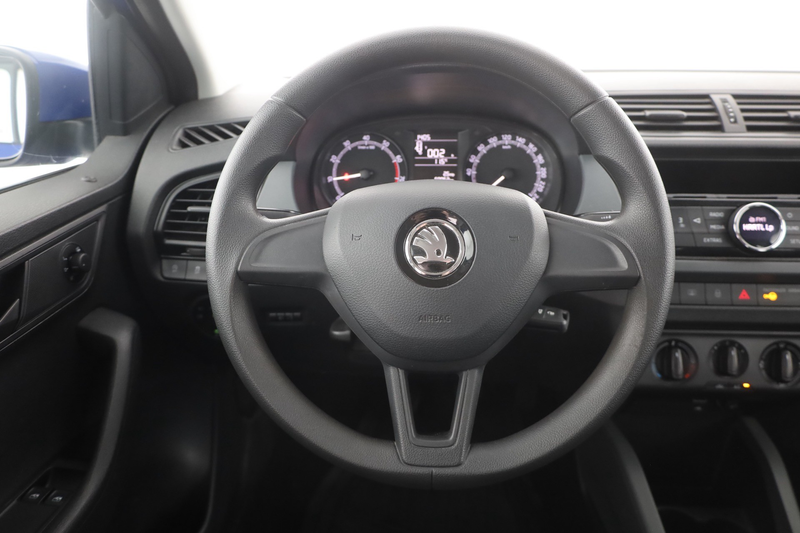 Skoda Fabia Combi 1.0 MPI Active Klima USB Bluetooth — photo 14