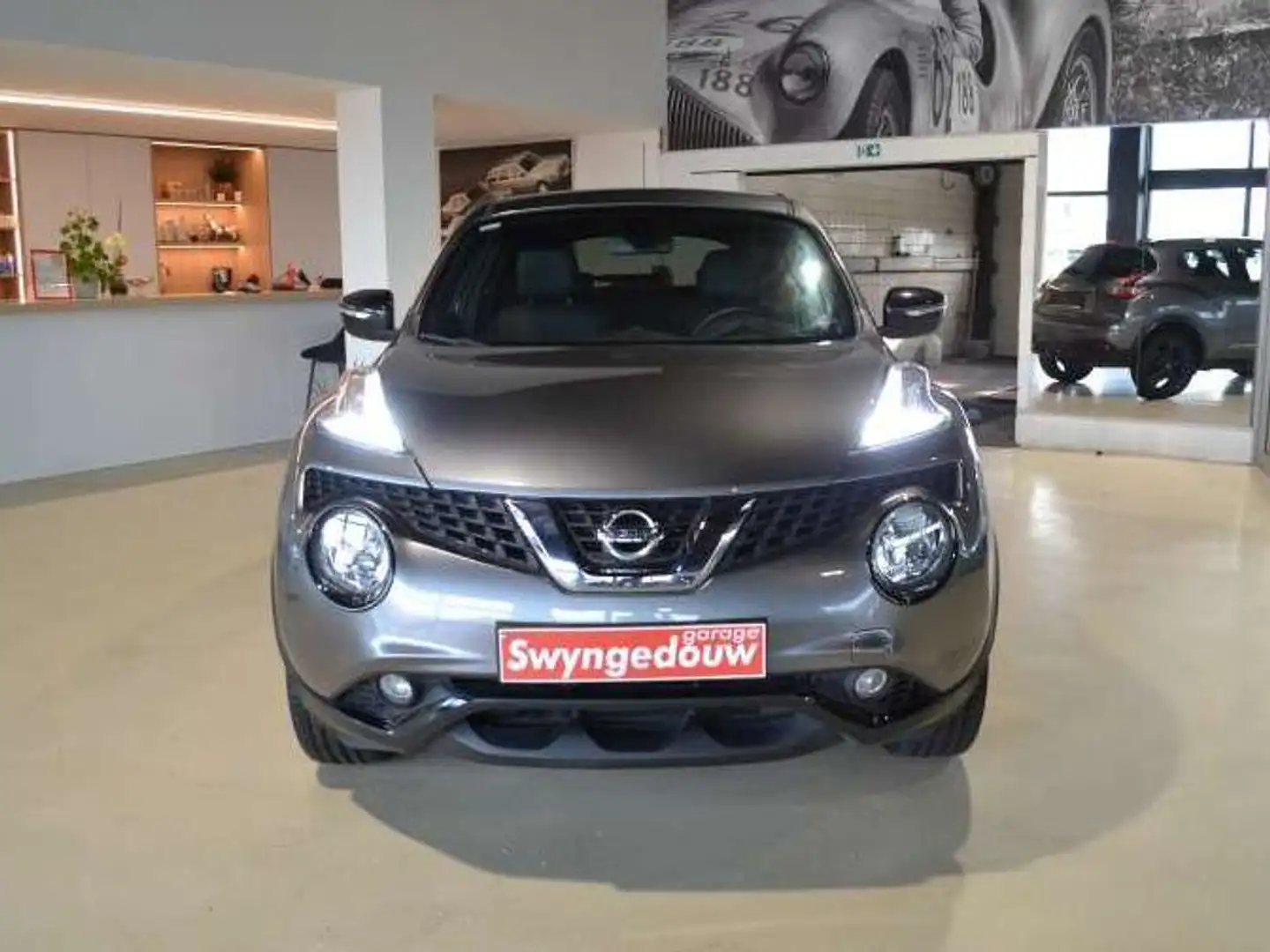 Nissan Juke VERKOCHT/VENDU/SOLD Juke 1.2 DIG-T airco,camera Grijs - 2