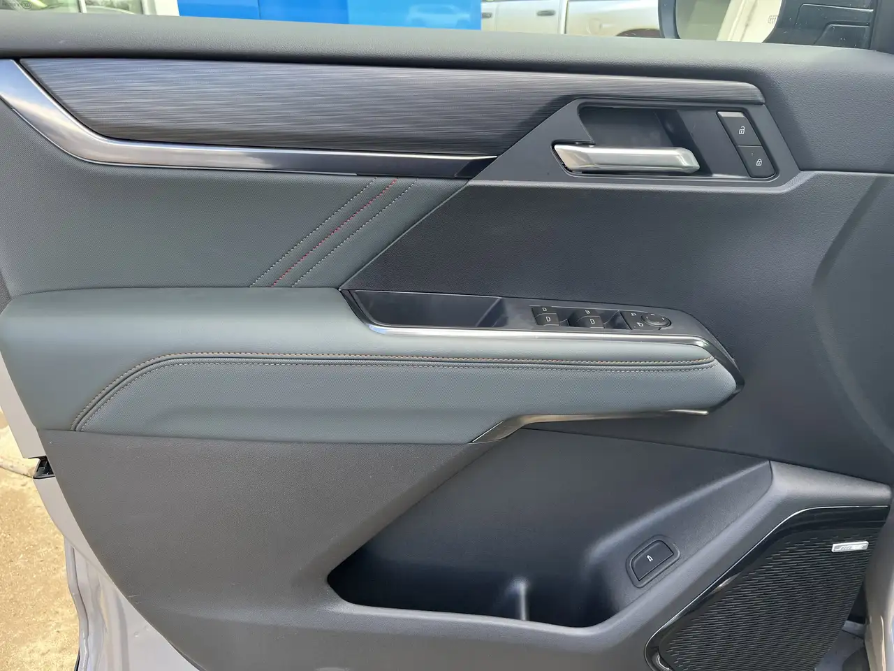 GMC Acadia снимка GMC Acadia