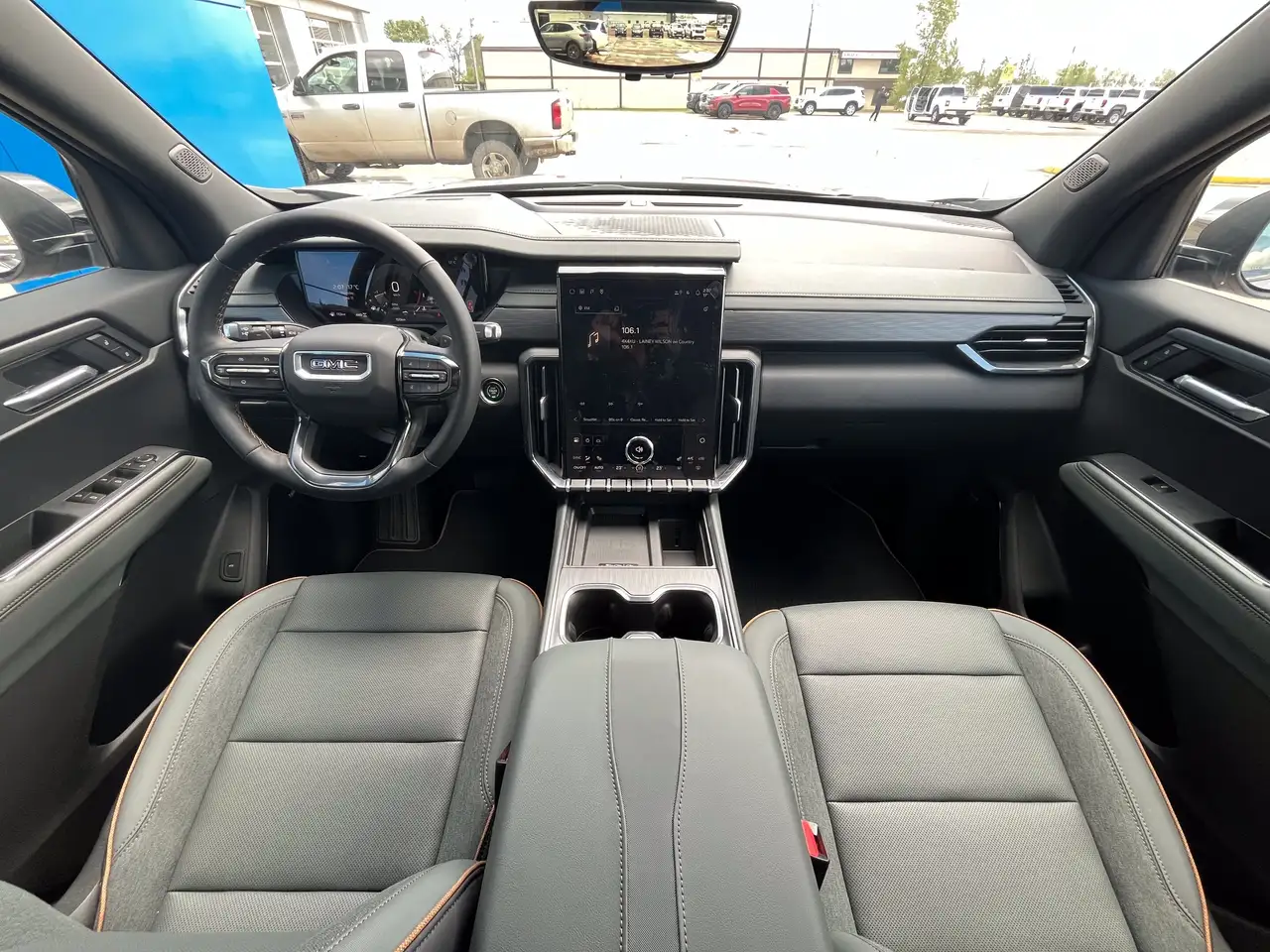 GMC Acadia снимка GMC Acadia