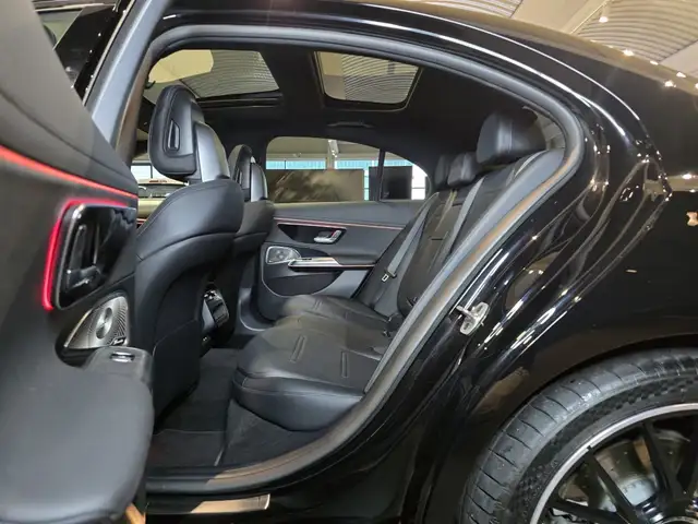 Mercedes-Benz E-Class view 27