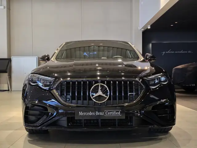 Mercedes-Benz E-Class view 12