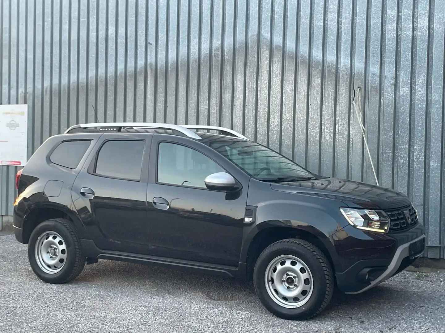 Dacia Duster II Prestige°LEDER°KAMERA°NAVI°SHZ° Schwarz - 1