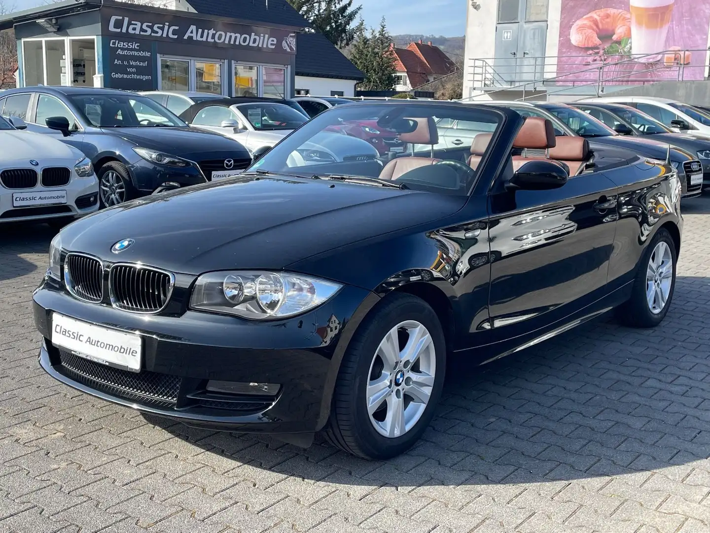 BMW 120 i Cabrio *Klimaanlage*Tempomat*Einparkhilfe Schwarz - 1