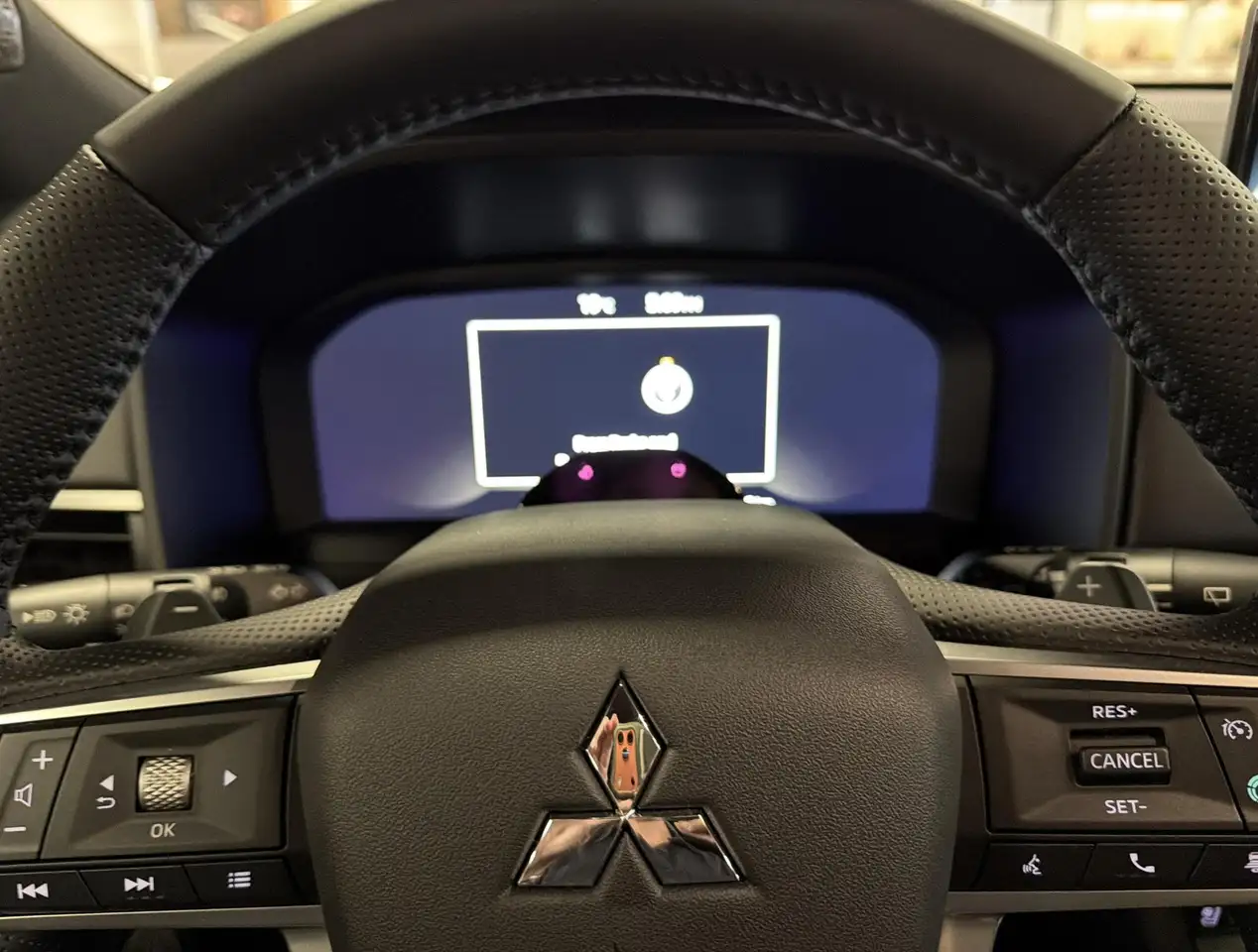 Mitsubishi Outlander 2026 — фото 13