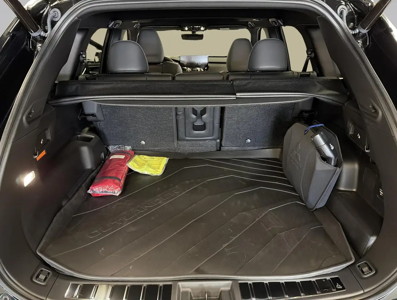 Mitsubishi Outlander 2026 — фото 11