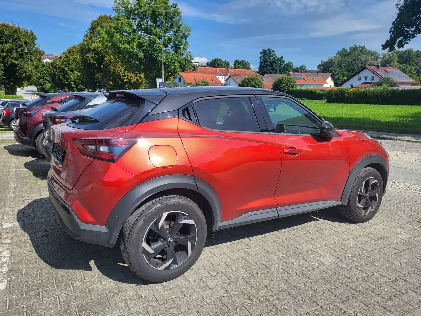 Nissan Juke Juke 1.0 DIG-T N-Connecta Rot - 1