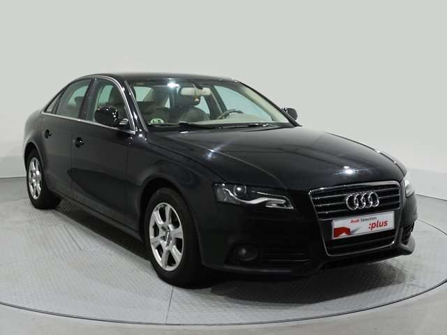 Audi A4 2.0TDI DPF 143 - foto 1