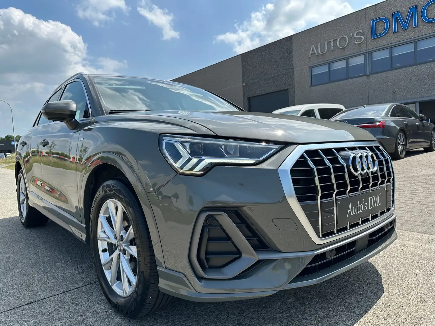 Audi Q3 35 TFSI *S line* 360 camera*leder*matrix*.. Gris - 2