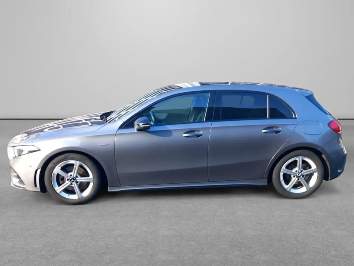 Mercedes-Benz A 200 Kompaktlimousine AMG Line*Night Paket*LED Grau - 2