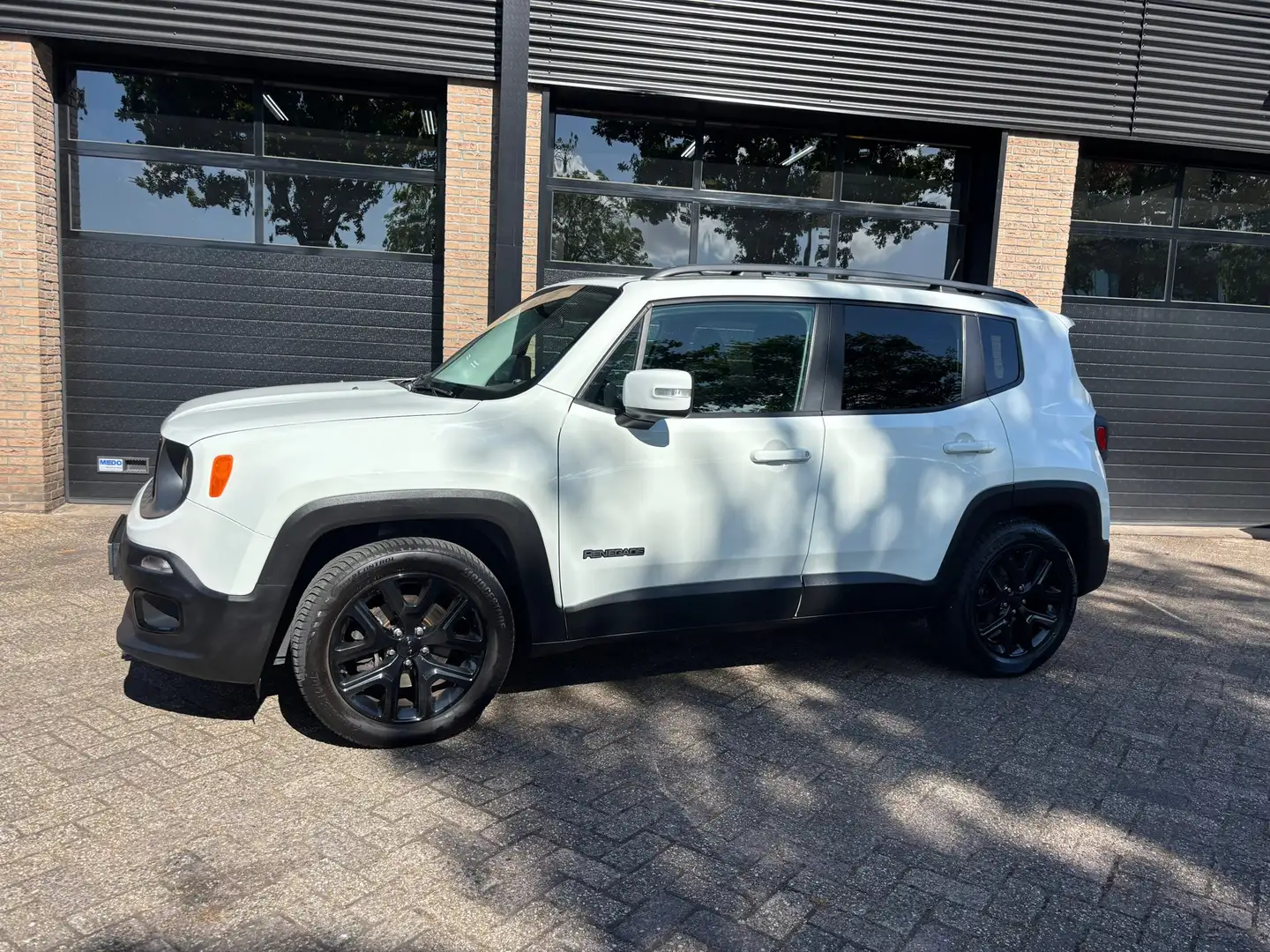 Jeep Renegade 1.6 E-Torq Black Line Wit - 2