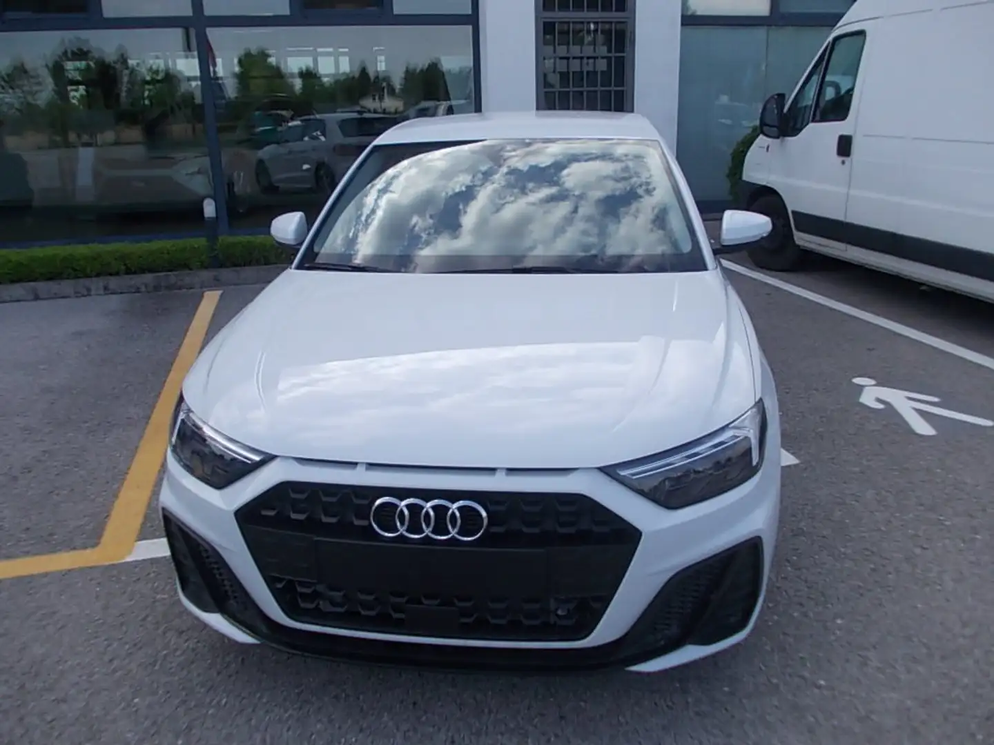 Audi A1 Sportback S-line edition 30 tfsi Bianco - 2