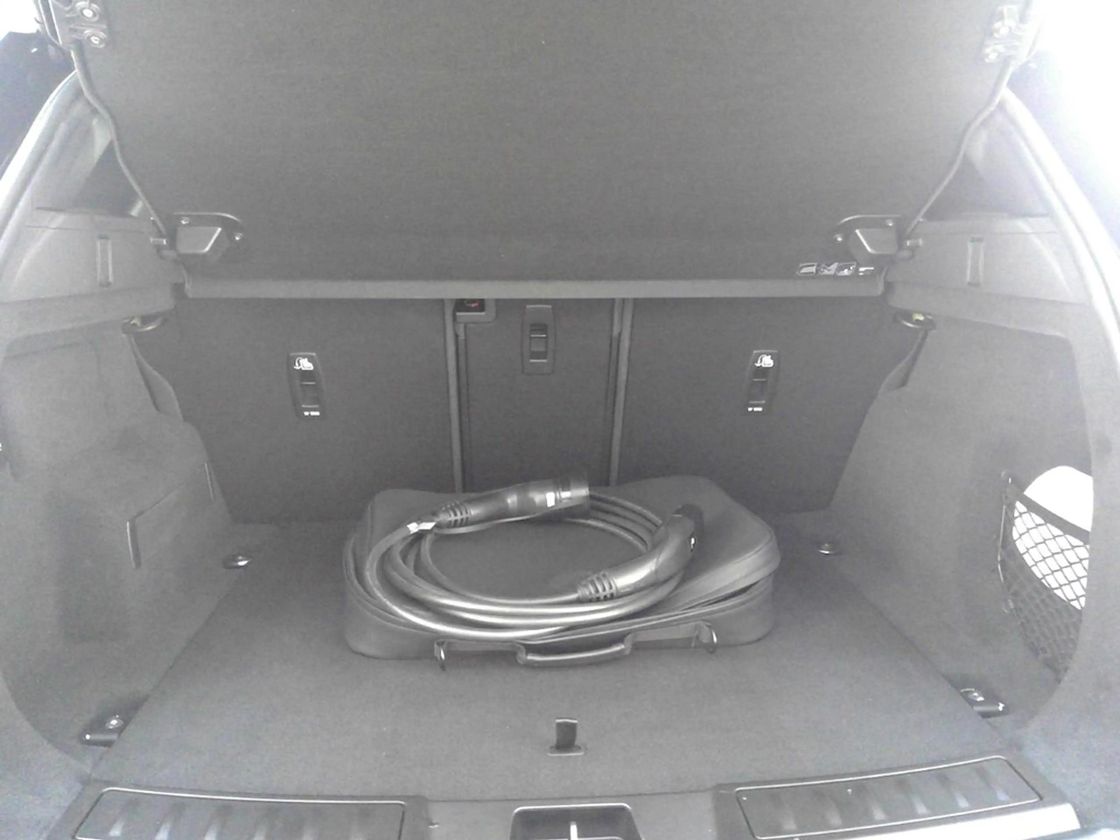 Land Rover Range Rover Evoque 1.5 P300e PHEV AWD NL-AUTO | BLACK PACK | SURROUND — photo 11