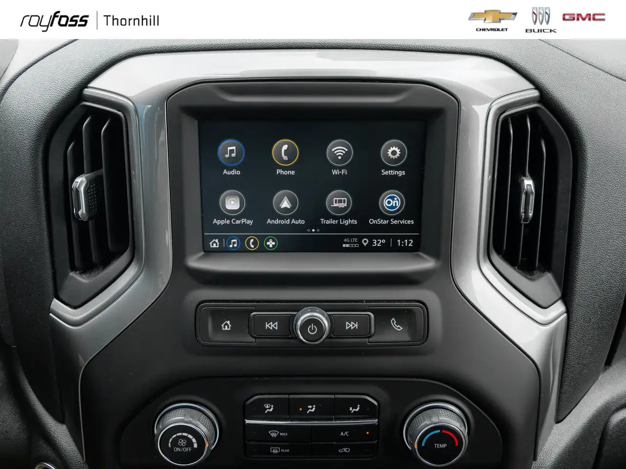 Chevrolet Silverado 1500 снимка Chevrolet Silverado 1500